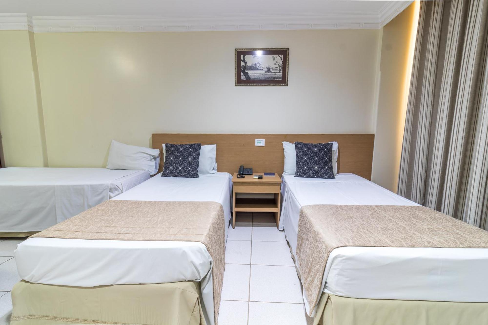 Umuarama Plaza Hotel By Castelo Itaipava Goiania Exterior photo