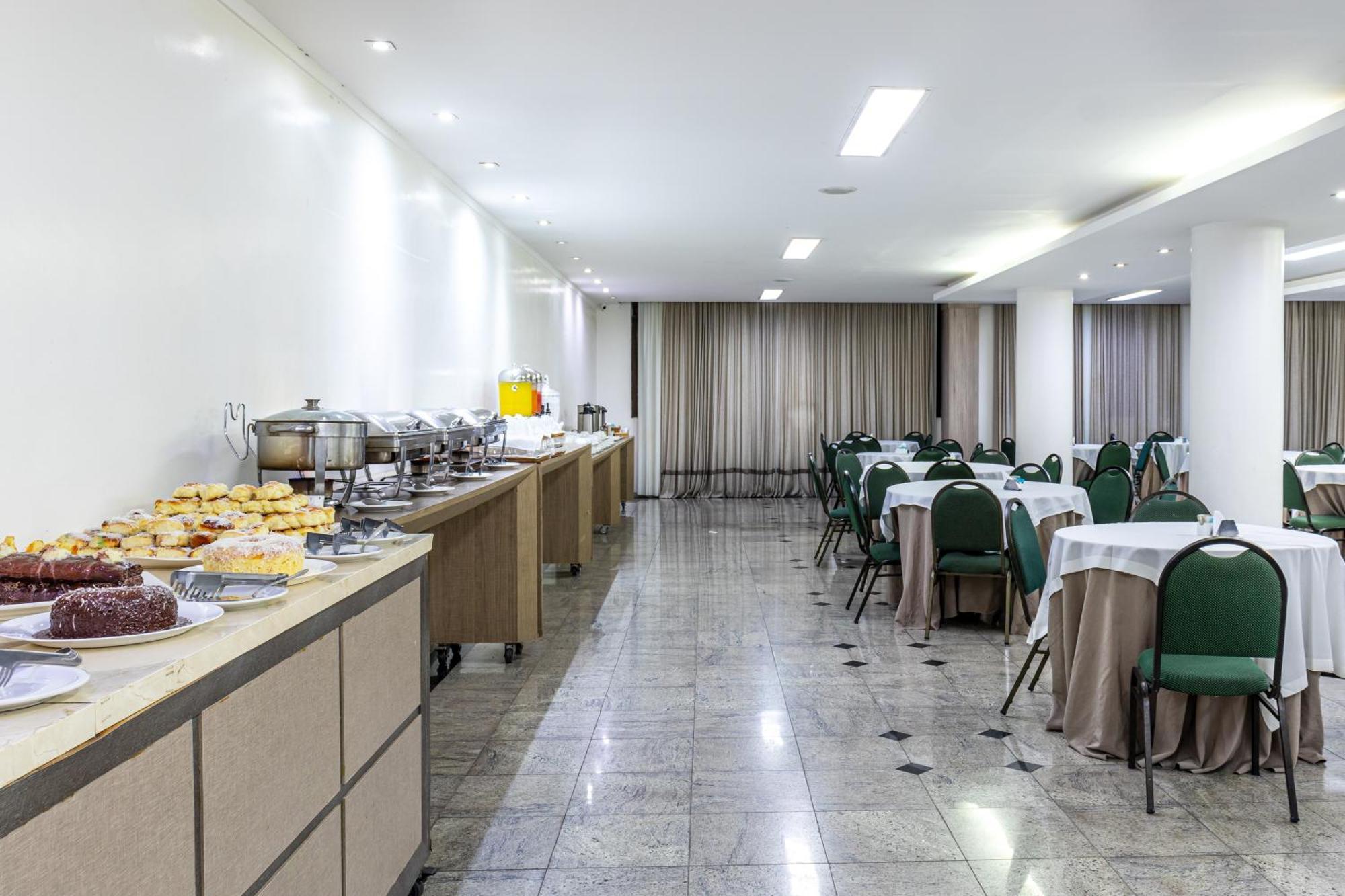 Umuarama Plaza Hotel By Castelo Itaipava Goiania Exterior photo