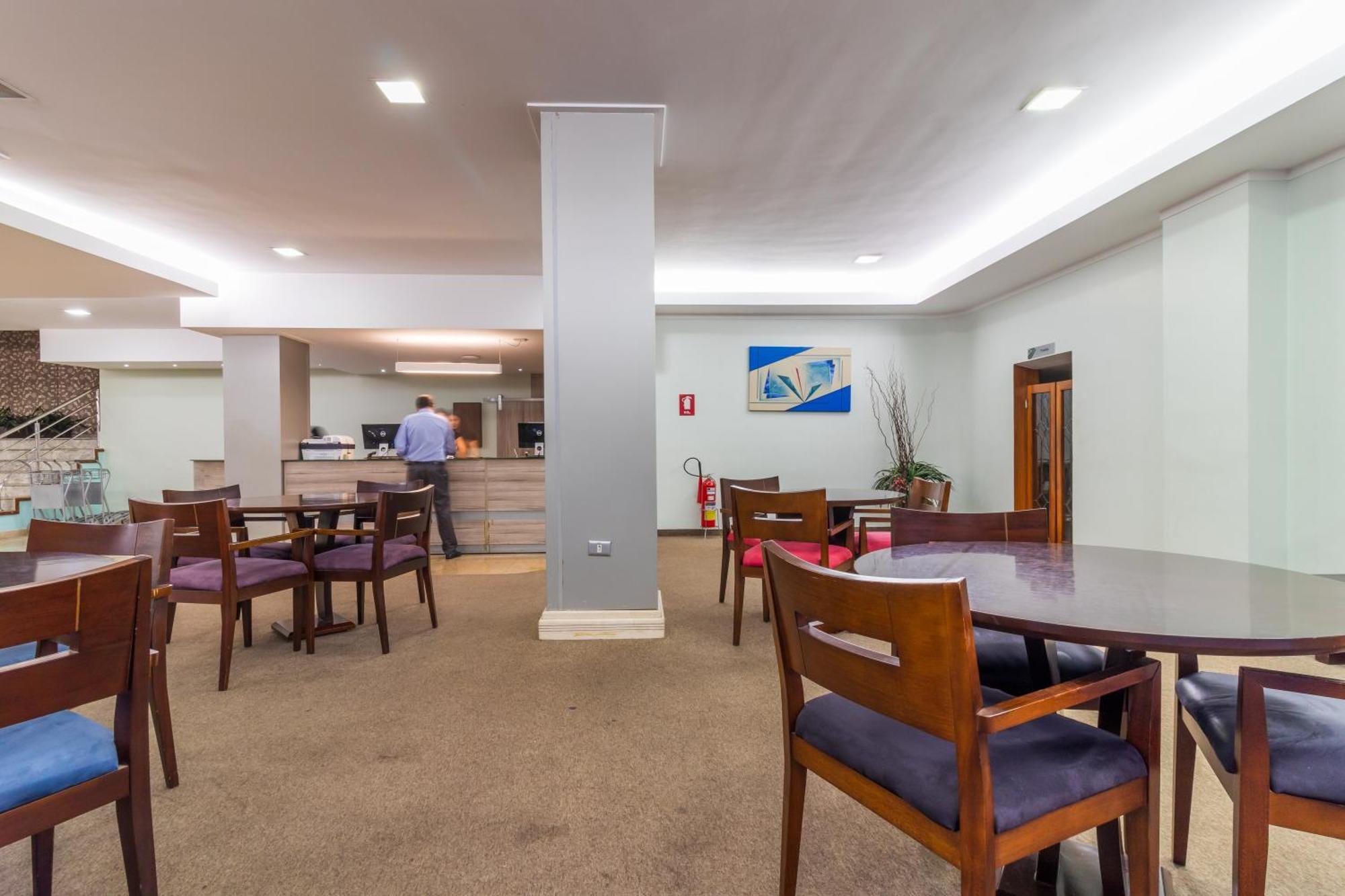 Umuarama Plaza Hotel By Castelo Itaipava Goiania Exterior photo